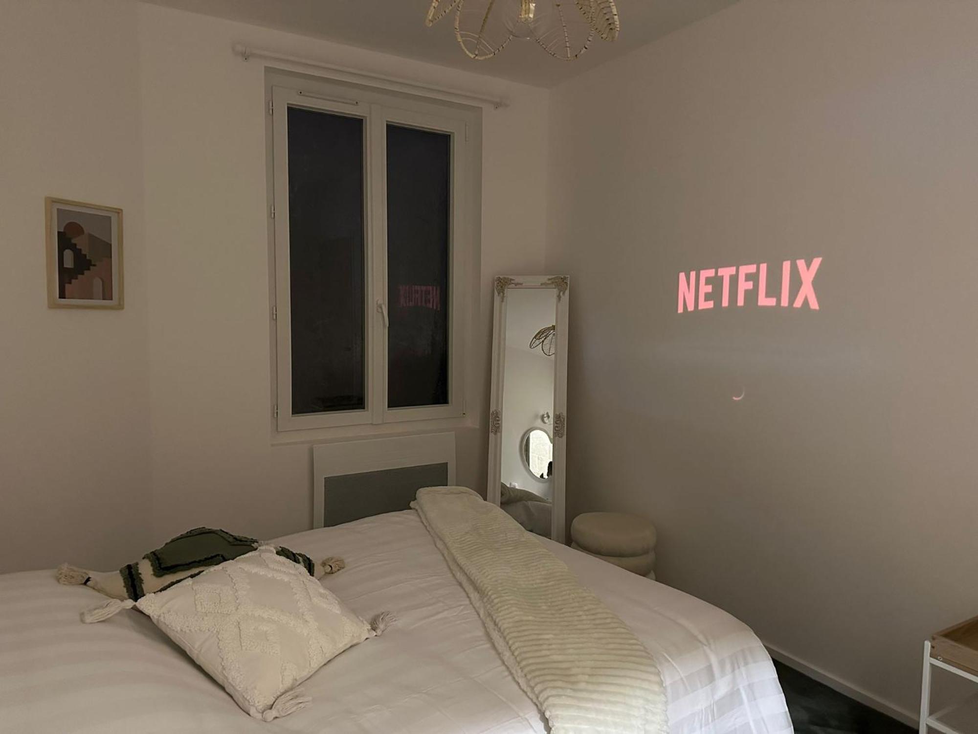 Maison Des Ambans Chambres D'Hotes Hypercentre 200M De La Gare Et Petit Dejeuner Inclus Ажан Екстериор снимка