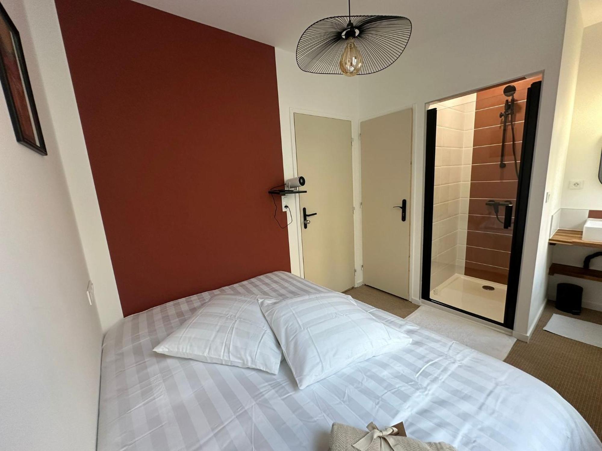 Maison Des Ambans Chambres D'Hotes Hypercentre 200M De La Gare Et Petit Dejeuner Inclus Ажан Екстериор снимка