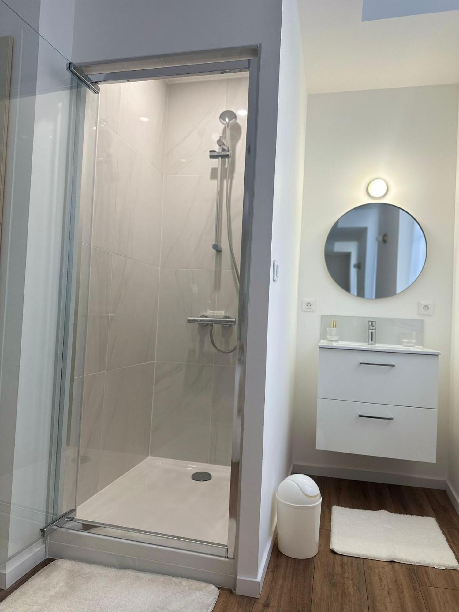 Maison Des Ambans Chambres D'Hotes Hypercentre 200M De La Gare Et Petit Dejeuner Inclus Ажан Екстериор снимка