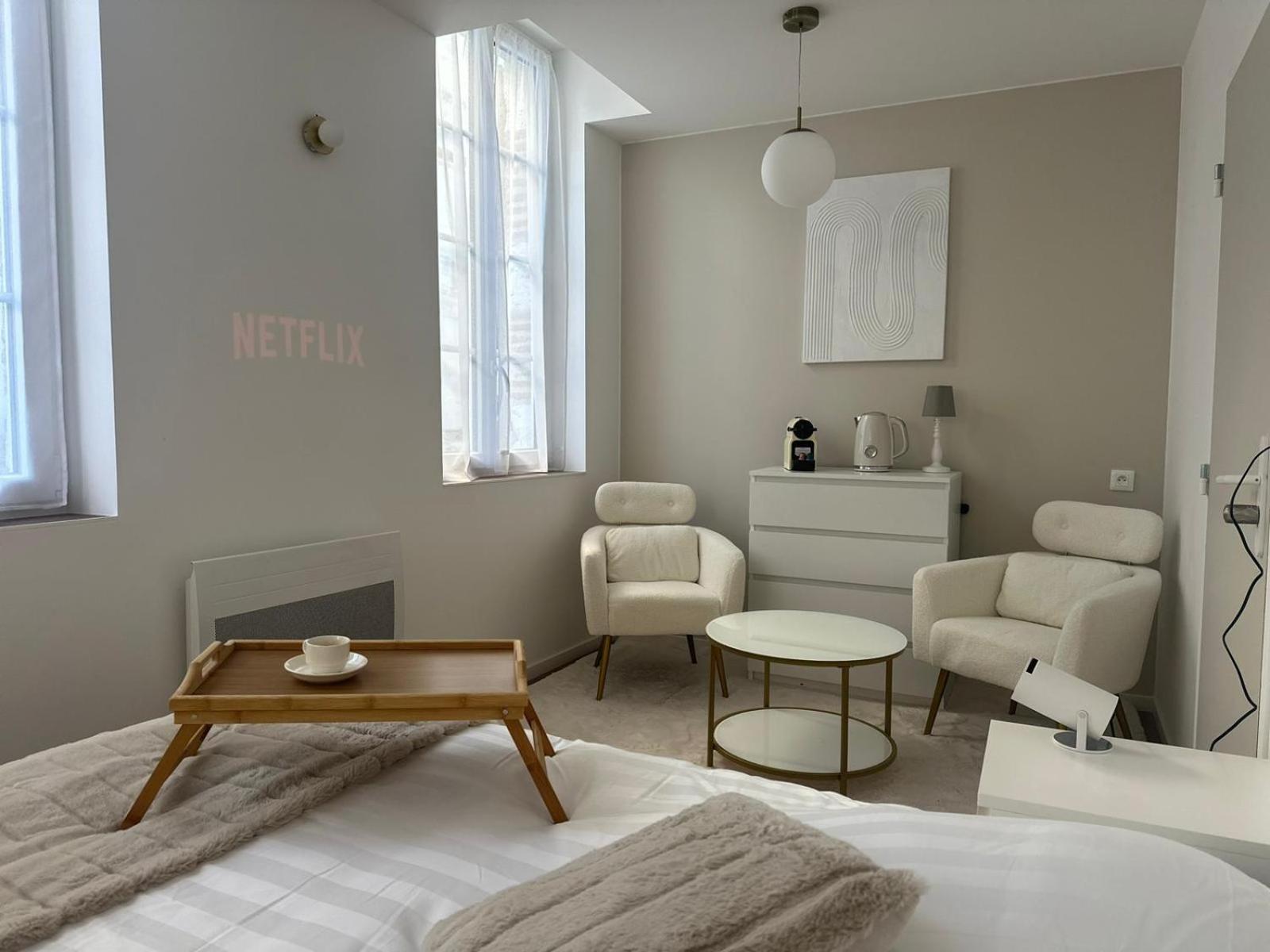 Maison Des Ambans Chambres D'Hotes Hypercentre 200M De La Gare Et Petit Dejeuner Inclus Ажан Екстериор снимка
