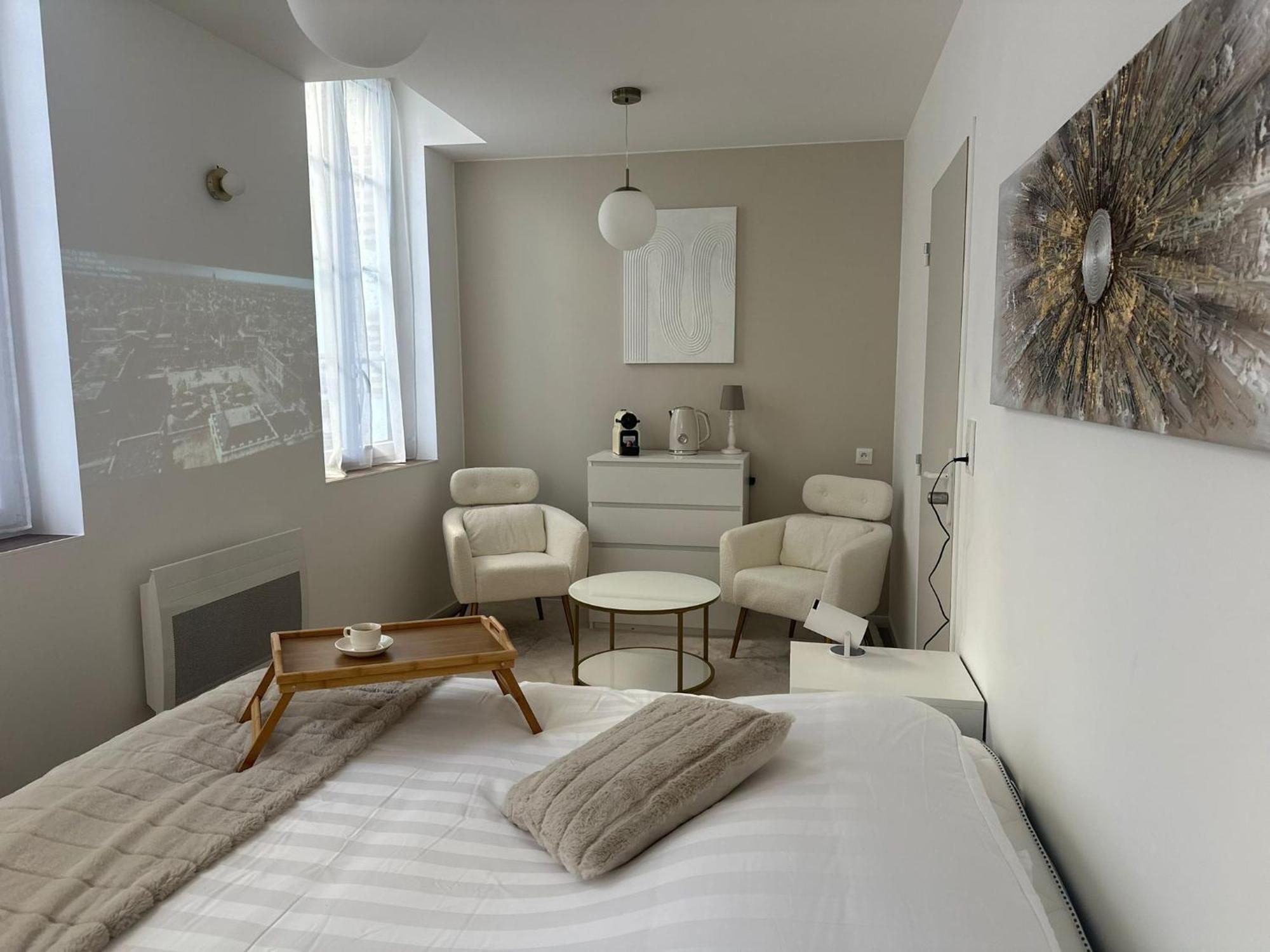 Maison Des Ambans Chambres D'Hotes Hypercentre 200M De La Gare Et Petit Dejeuner Inclus Ажан Екстериор снимка